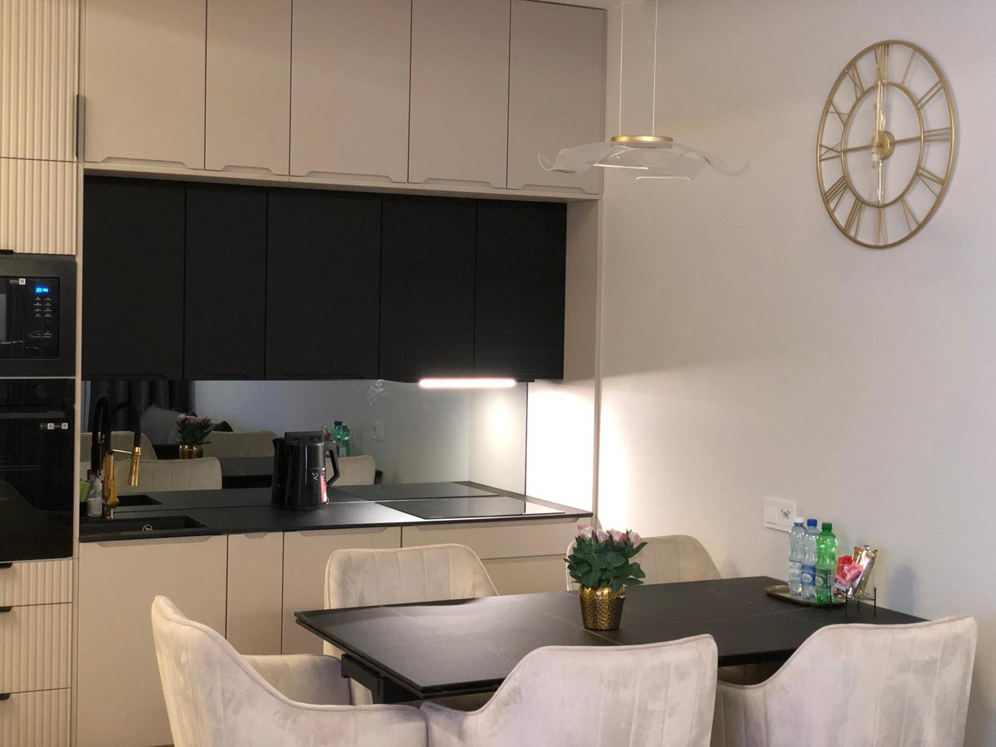Komfortowe Apartamenty Kielce Klonowa ,Ogrodek, Garaz Podziemny, Samodzielne Wejscie Na Kod 24H Buitenkant foto