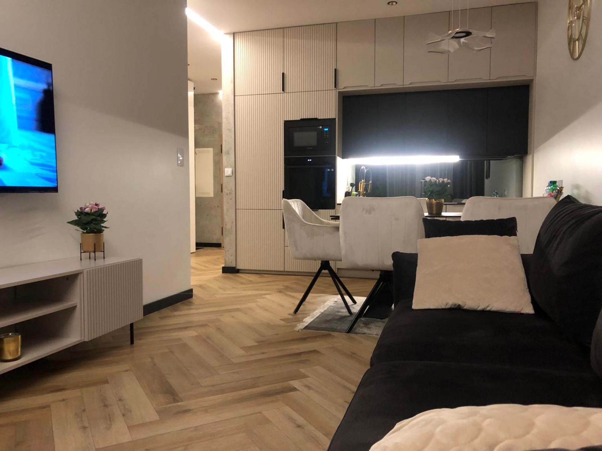 Komfortowe Apartamenty Kielce Klonowa ,Ogrodek, Garaz Podziemny, Samodzielne Wejscie Na Kod 24H Buitenkant foto