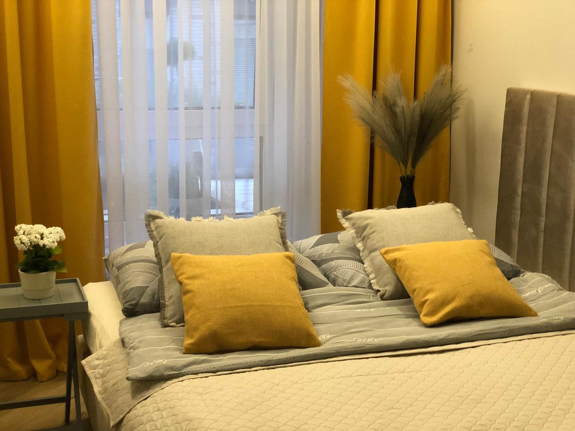 Komfortowe Apartamenty Kielce Klonowa ,Ogrodek, Garaz Podziemny, Samodzielne Wejscie Na Kod 24H Buitenkant foto