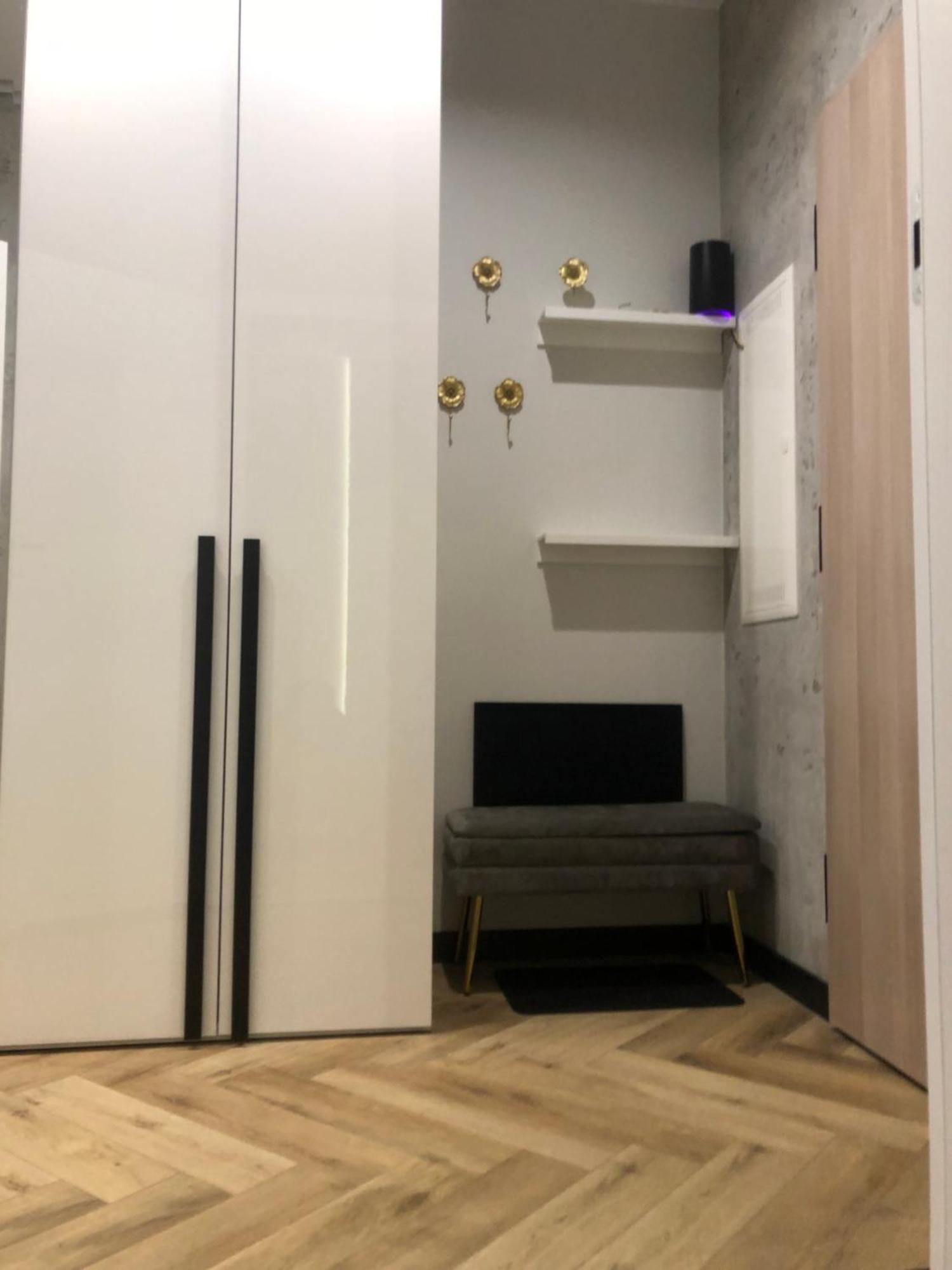 Komfortowe Apartamenty Kielce Klonowa ,Ogrodek, Garaz Podziemny, Samodzielne Wejscie Na Kod 24H Buitenkant foto